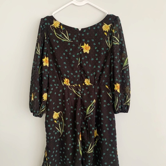 Wayward Fancies Eshakti Floral Square Neck Dress - Picture 14 of 16